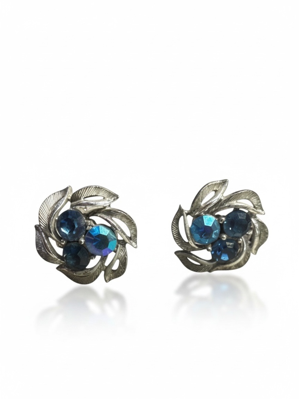 Vintage Lisner Blue AB Rhinestone Swirl Leaf Clip-On Earrings – Signed